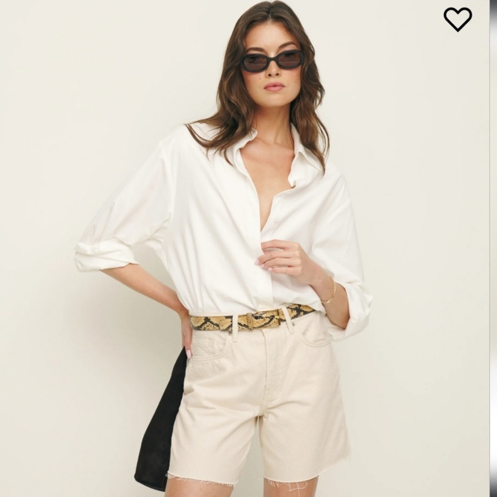 REFORMATION 
Raye Mid Rise 6” Relaxed Jean Shorts